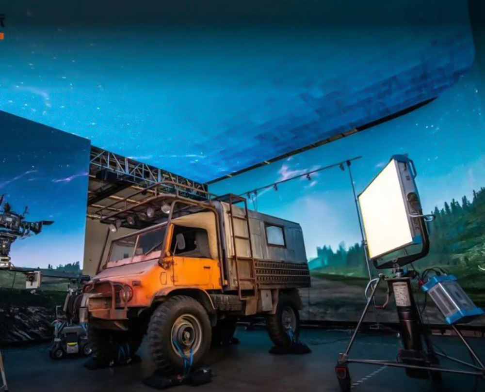 شاشة LED عالية الدقة