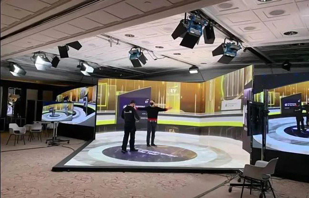 شاشة LED داخلية