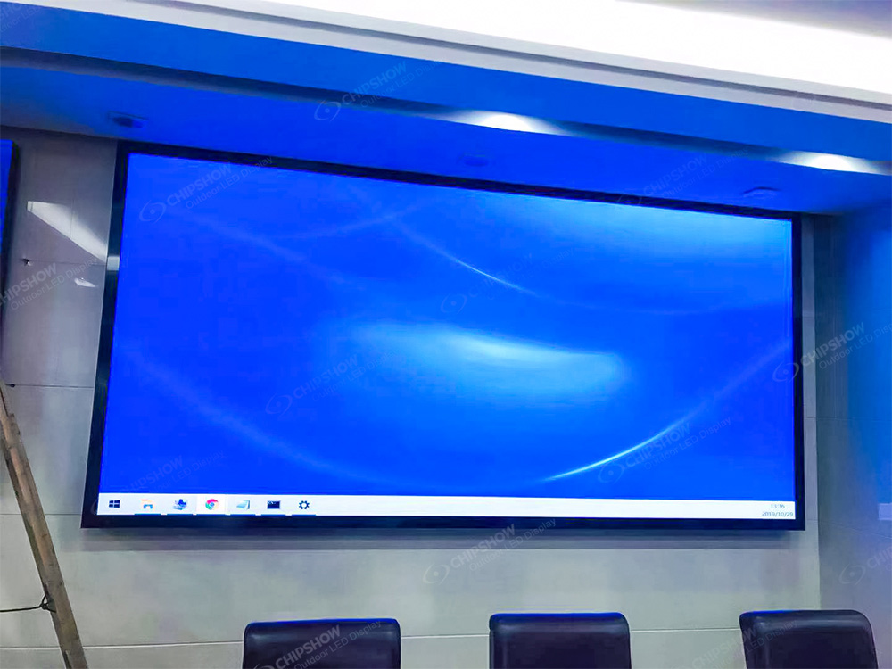 شاشة عرض داخلية صغيرة الملعب