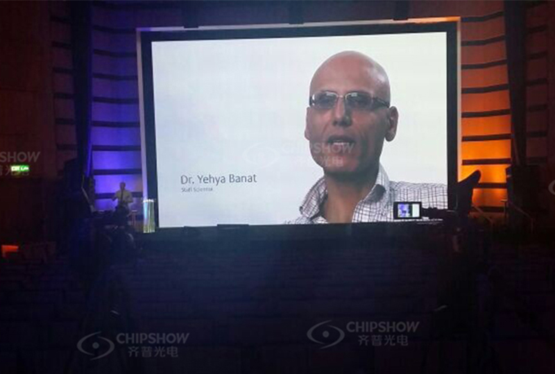 شاشة LED داخلية C-Max P2.5 لقاعة المؤتمرات