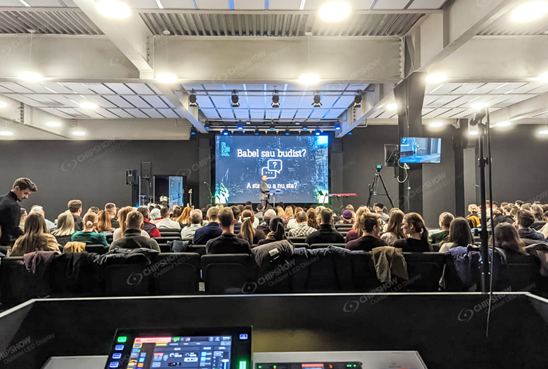 شاشة LED داخلية C-Lite P3.91 لقاعة المؤتمرات
        