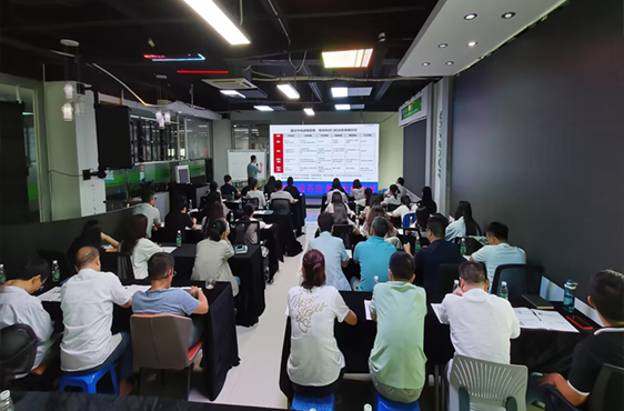 فعاليات تدريب Chipshow للموظفين والمديرين لتعزيز التعاون وضبط النفس وخدمة العملاء!