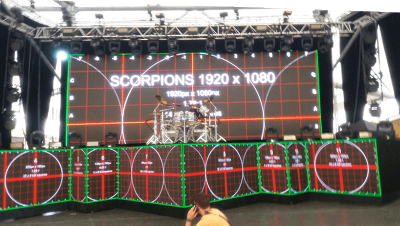 يحتفل باليوم الوطني الفرنسي مع C-Lite-D سلسلة